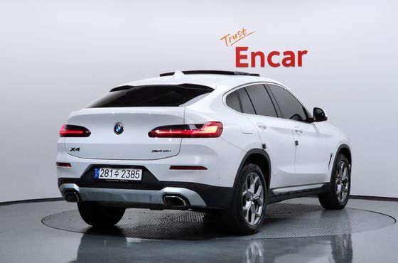 BMW X4 xDrive20i xLine — пробег 31 012 км — фото 2 из 5