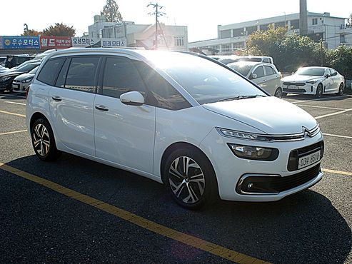 Citroen-DS C4 Picasso 1.6 B-HDI Feel — пробег 123 271 км — фото 3 из 5