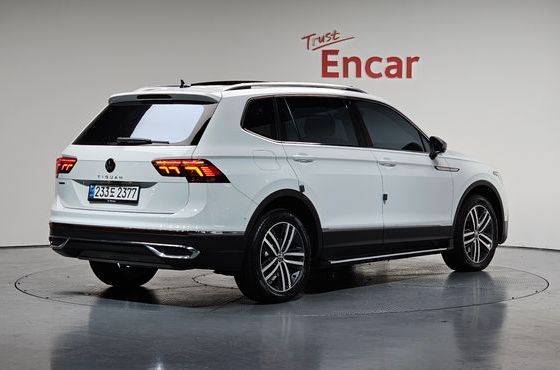 Volkswagen Tiguan 2.0 TSI Prestige — пробег 35 106 км — фото 2 из 5
