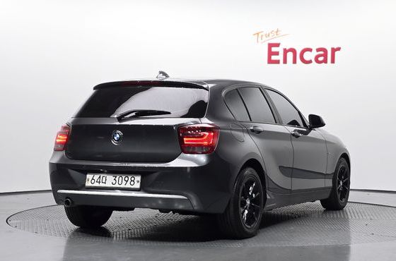 BMW 1-Series 118d Urban Pack1 5Dr — пробег 142 043 км — фото 2 из 5