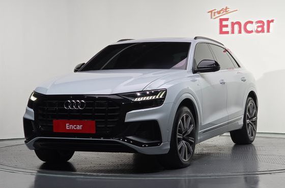 Audi Q8 55 TFSI Quattro Premium — пробег 118 822 км — фото 1 из 5