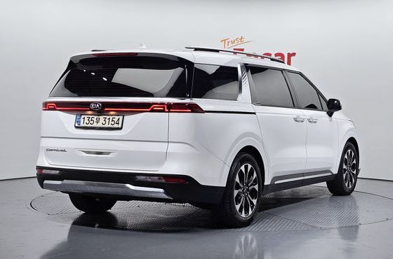 Kia Carnival Gasoline 9-Seater Signature — пробег 30 527 км — фото 2 из 5