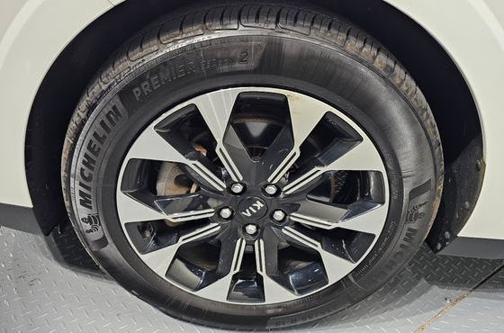 Kia Carnival Gasoline 9-Seater Signature — пробег 30 527 км — фото 5 из 5