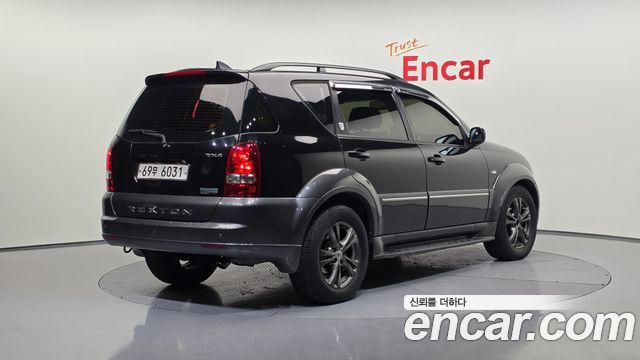 Ssangyong Rexton из Кореи Encar
