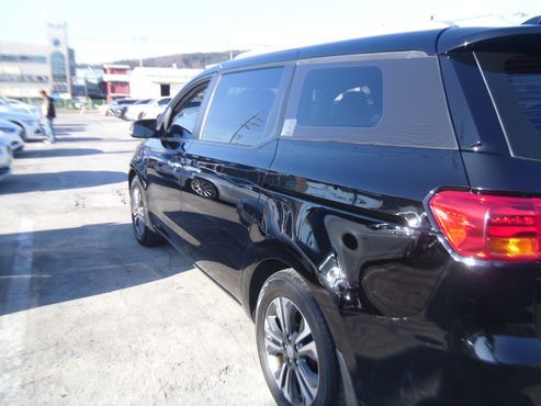 Kia Carnival 9-Seater Luxury — пробег 212 700 км — фото 3 из 5