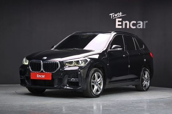 BMW X1 xDrive 20i M Sport — пробег 50 740 км — фото 1 из 5