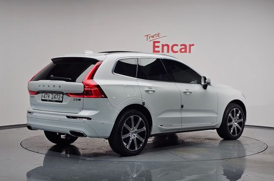 Volvo XC60 D5 Inscription — пробег 89 156 км — фото 2 из 5