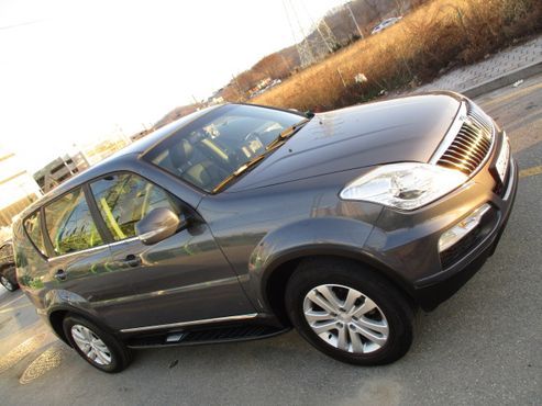 Ssangyong Rexton 2.2 4WD RX7 Deluxe — пробег 136 000 км — фото 3 из 5