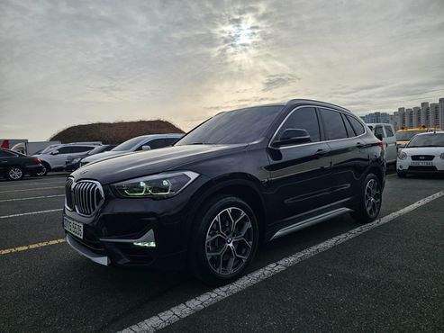 BMW X1 xDrive 20i xLine — пробег 67 700 км — фото 1 из 5