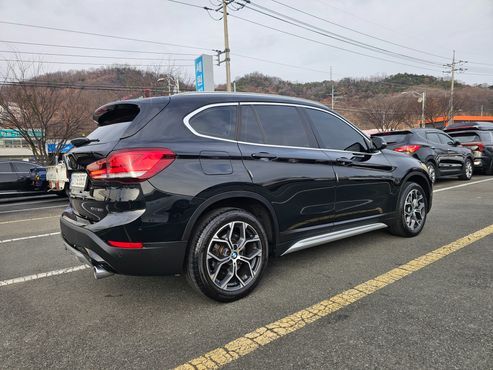 BMW X1 xDrive 20i xLine — пробег 67 700 км — фото 5 из 5