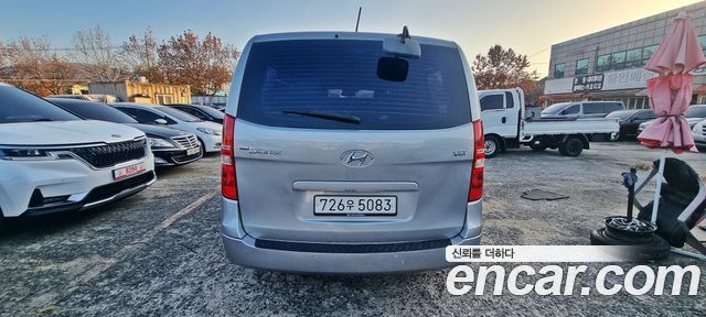 Hyundai Starex 12-Seater Wagon Smart — пробег 137 538 км — фото 4 из 5