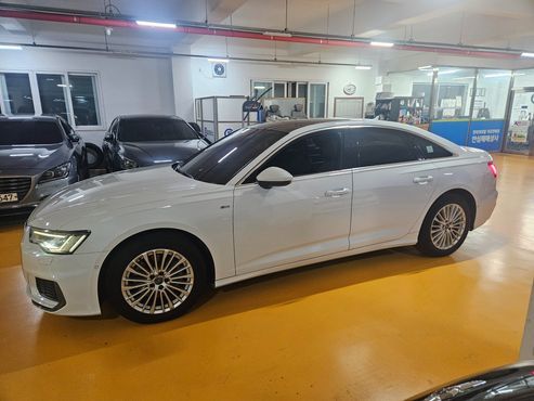 Audi A6 45 TFSI Quattro Premium — пробег 70 411 км — фото 4 из 5
