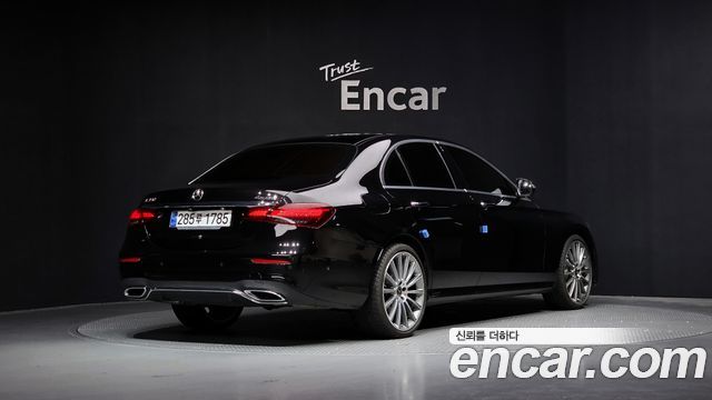 Mercedes-Benz E-Class E350 4MATIC AMG Line — пробег 88 980 км — фото 2 из 5