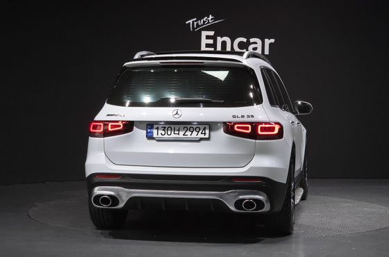 Mercedes-Benz GLB-Class AMG GLB35 4MATIC — пробег 20 840 км — фото 4 из 5