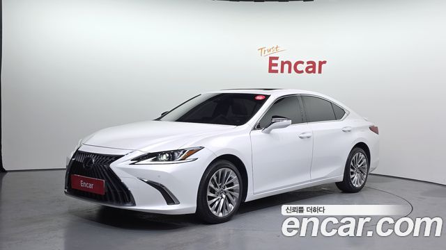 Lexus ES Luxury Plus — пробег 57 289 км — фото 1 из 5