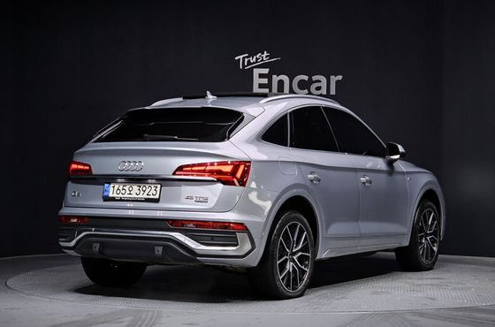 Audi Q5 45 TFSI Quattro Premium Sportback — пробег 76 309 км — фото 2 из 5