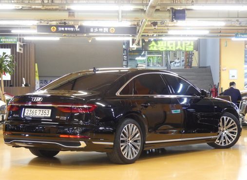 Audi A8 55 TFSI Quattro Premium LWB — пробег 29 000 км — фото 2 из 5
