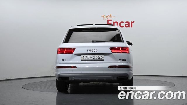 Audi Q7 из Кореи Encar