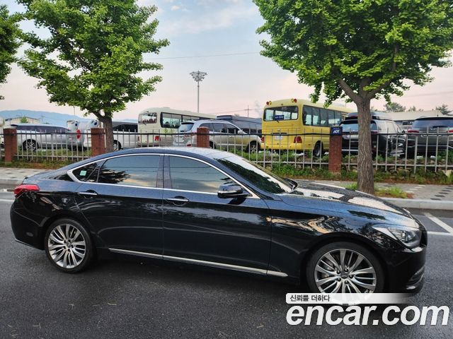 Hyundai Genesis из Кореи Encar