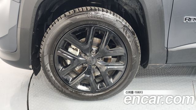 Jeep Renegade 1.3 Limited — пробег 23 347 км — фото 5 из 5