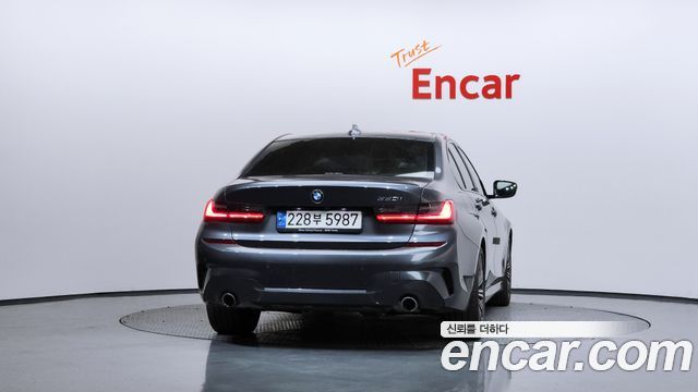 BMW 3-Series из Кореи Encar