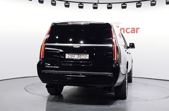 Cadillac Escalade 6.2 ESV 4th — пробег 109 342 км — фото 4 из 5