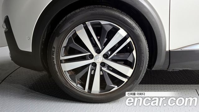 Peugeot 5008 из Кореи Encar