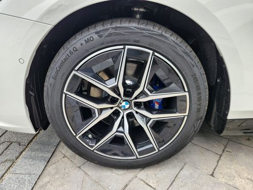 BMW 5-Series 520i M Sport — пробег 1 550 км — фото 5 из 5