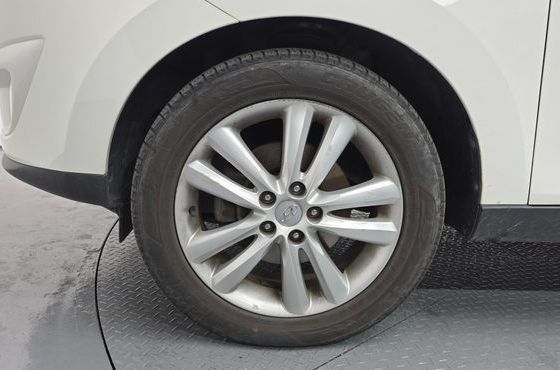 Hyundai Tucson Diesel 2WD LX20 Luxury — пробег 210 367 км — фото 5 из 5
