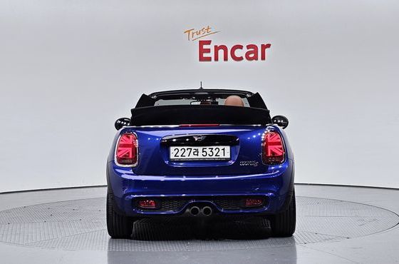 Mini Cooper Convertible Standard 3rd Generation — пробег 106 142 км — фото 4 из 5