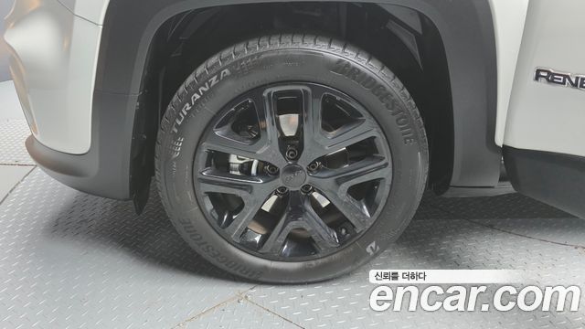 Jeep Renegade 1.3 Limited — пробег 48 942 км — фото 5 из 5