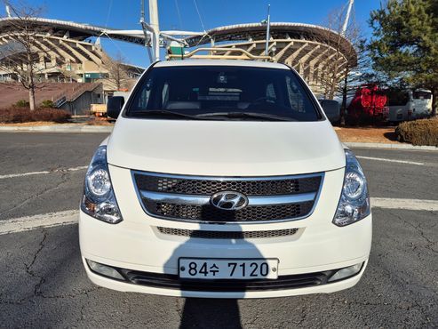 Hyundai Starex 5-Seater VAN CVX Luxury — пробег 167 164 км — фото 1 из 5
