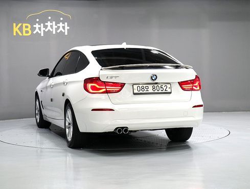 BMW Gran Turismo GT 320d — пробег 110 861 км — фото 4 из 5