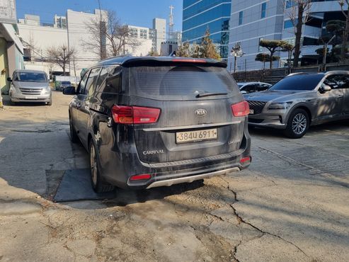 Kia Carnival 7-Seater Limousine President — пробег 70 000 км — фото 2 из 5