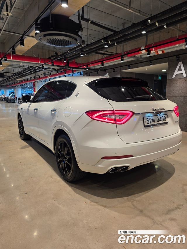 Maserati Levante 3.0 Diesel AWD Luxury — пробег 140 000 км — фото 5 из 5