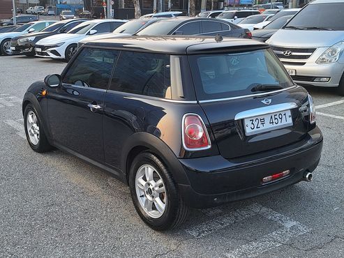 Mini Cooper SE — пробег 126 000 км — фото 5 из 5