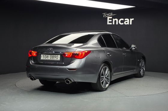 Infiniti Q50 2.2d Premium — пробег 181 233 км — фото 2 из 5