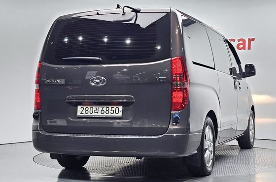 Hyundai Starex Urban 9-Seater Premium — пробег 97 297 км — фото 2 из 5