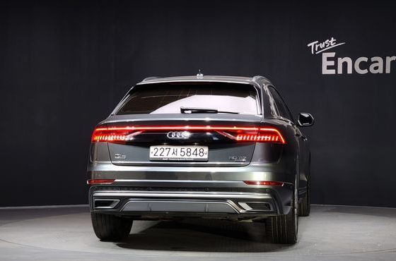 Audi Q8 50 TDI Quattro Premium — пробег 130 600 км — фото 4 из 5