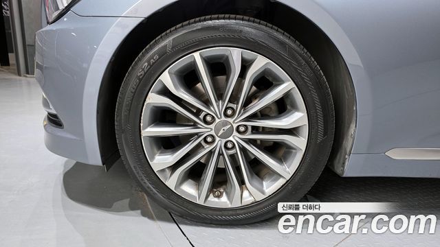 Hyundai Genesis из Кореи Encar