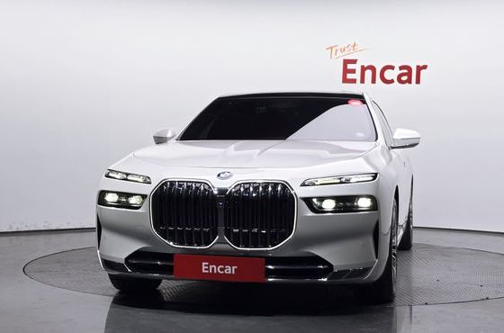 BMW 7-Series 740i sDrive Design Pure Excellence — пробег 64 229 км — фото 3 из 5