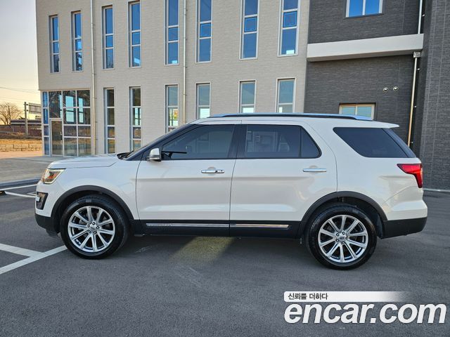 Ford Explorer 2.3 Limited 4WD 5th — пробег 70 000 км — фото 3 из 5