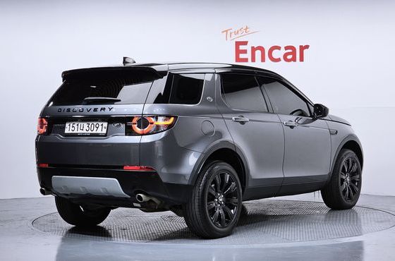 Land Rover Discovery Sport 2.0 TD4 HSE Luxury — пробег 142 798 км — фото 2 из 5