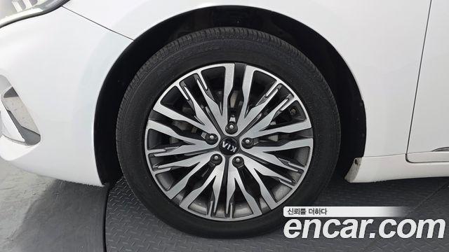 Kia K7 из Кореи Encar
