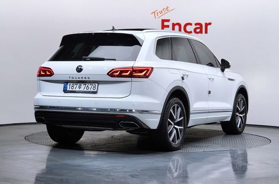 Volkswagen Touareg 3.0 TDI Prestige — пробег 40 359 км — фото 2 из 5
