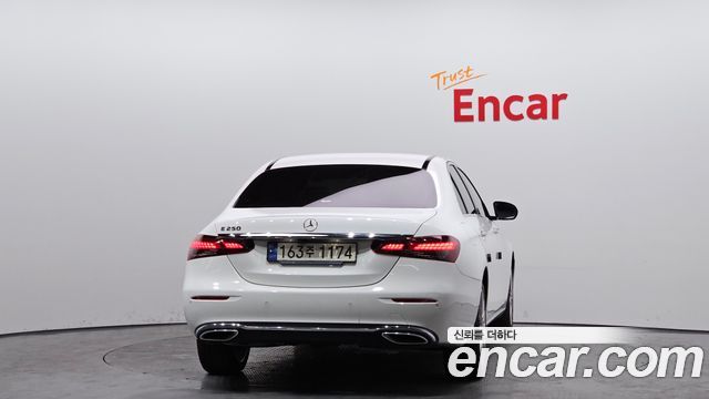Mercedes-Benz E-Class из Кореи Encar