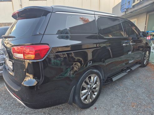 Kia Carnival 9-seater Noblesse — пробег 180 000 км — фото 5 из 5