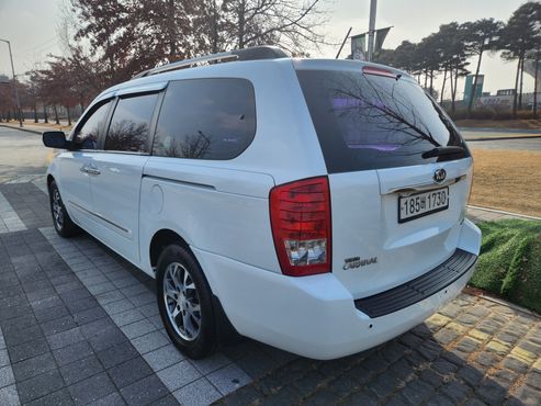 Kia Carnival Grand Carnival GLX Premium — пробег 134 151 км — фото 2 из 5