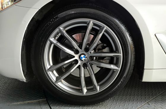 BMW 5-Series 520i M Sport — пробег 67 063 км — фото 5 из 5