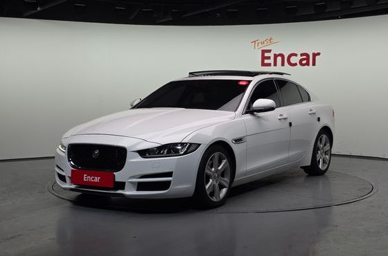 Jaguar XE 20d Portfolio — пробег 163 335 км — фото 1 из 5